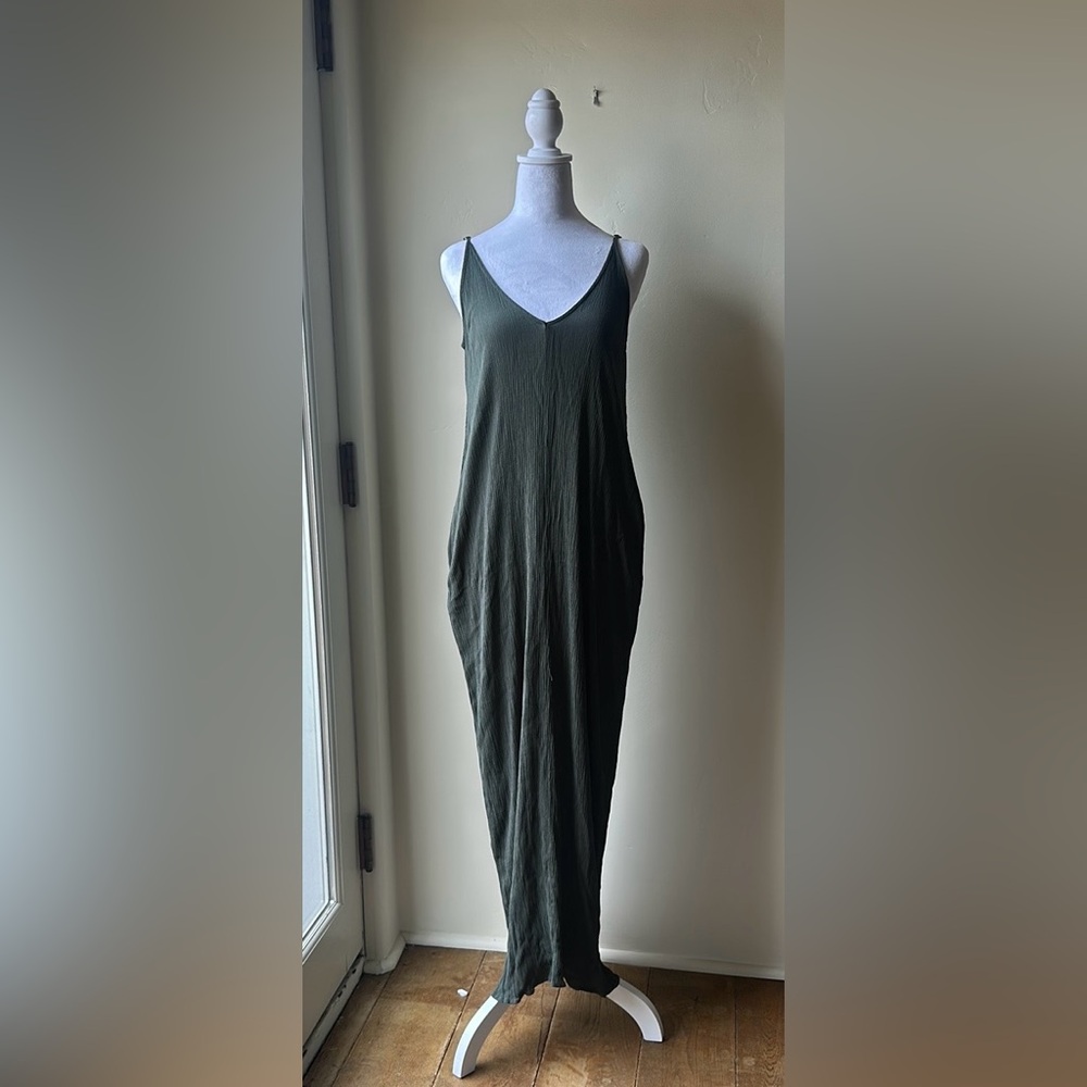 Army /Olive green LOVESTITCH maxi dress. S/m